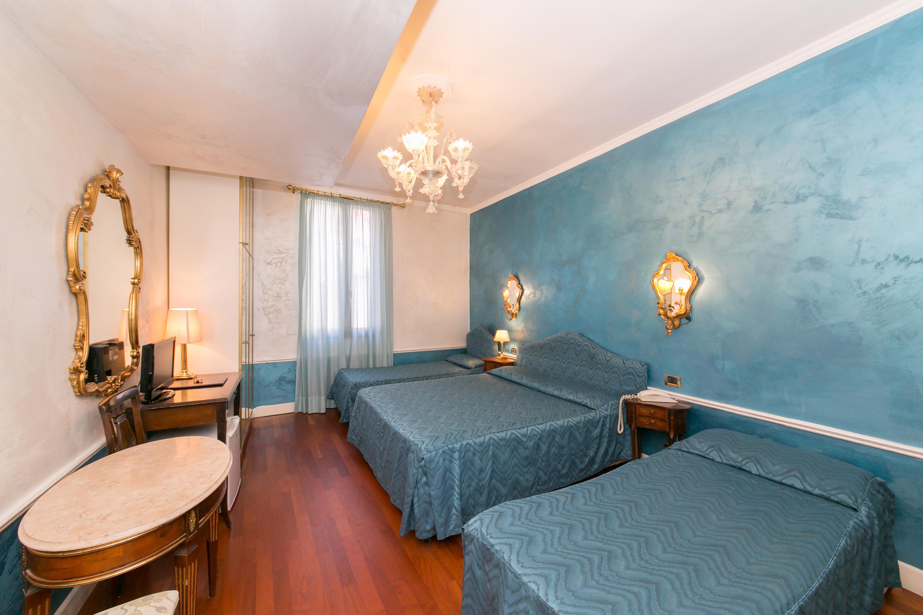 Pantalon Hotel Venezia